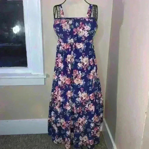 Band of Gypsies Mixed Print Floral Maxi Dress - Picture 2 of 5